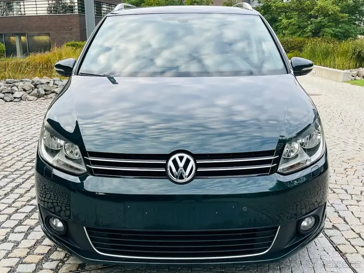 Volkswagen Touran 2014 photo 3