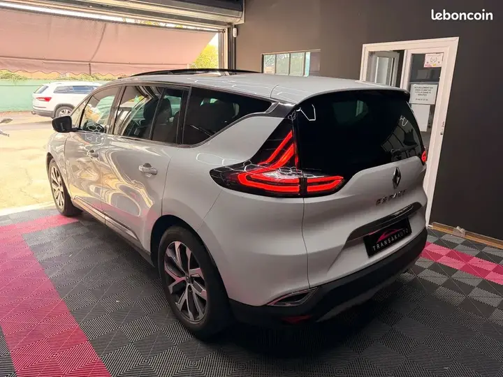 Renault Espace 2016 photo 5
