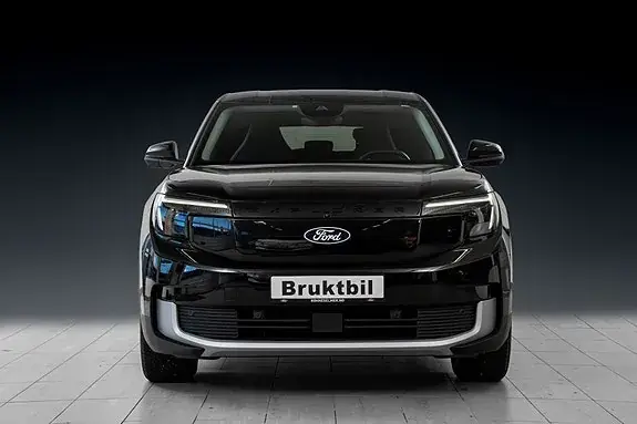 Ford Explorer 2025 photo 2
