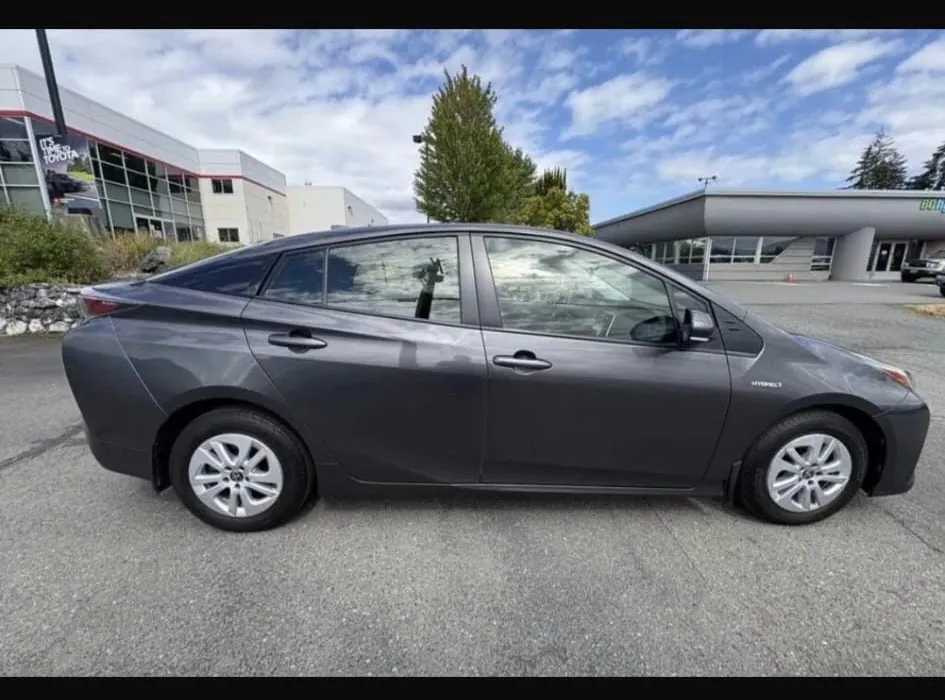 Toyota Prius 2016 photo 3