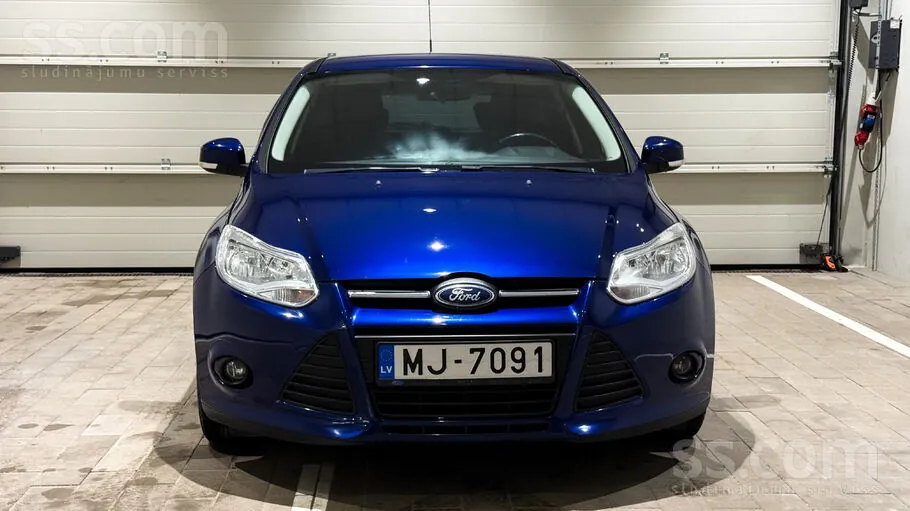 Ford Focus 2014 photo 2