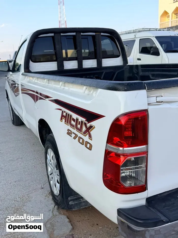 Toyota Hilux 2013 photo 4
