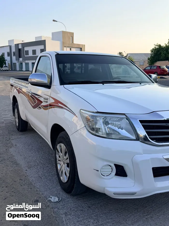 Toyota Hilux 2013 photo 2