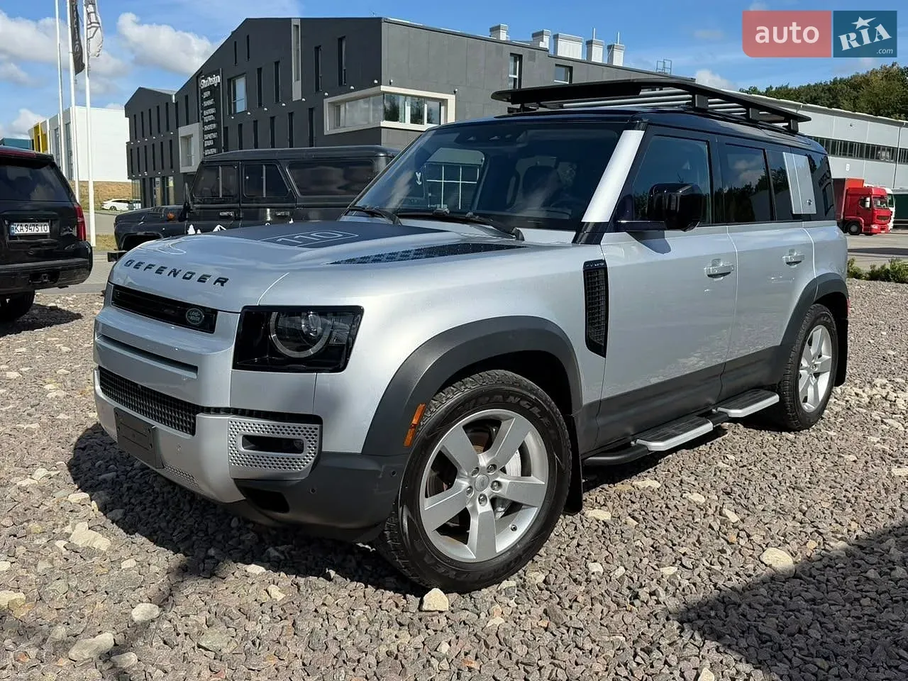 Land Rover Defender 2020 photo 2