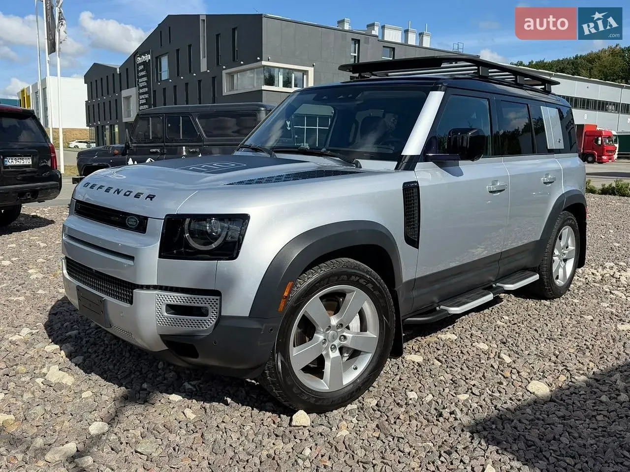 Land Rover Defender 2020 photo 3