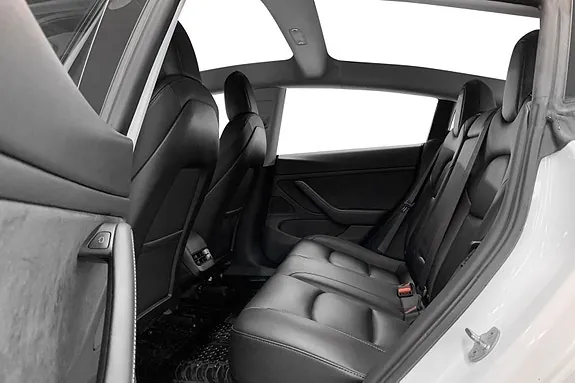 Tesla Model 3 2020 photo 4