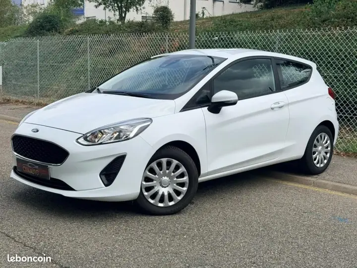 Ford Fiesta 2018 photo 2
