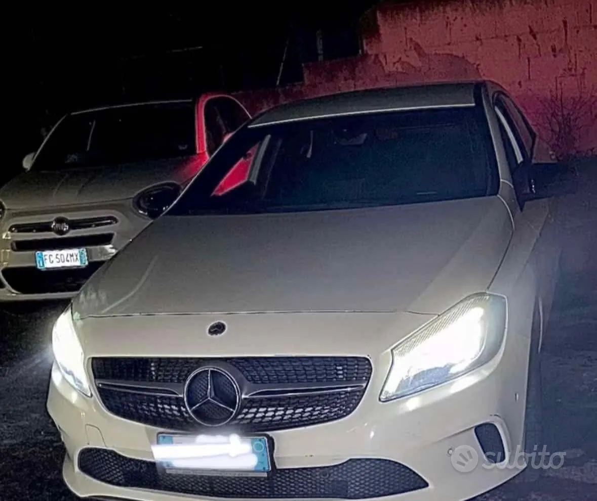 Mercedes-Benz A 2016 photo 3
