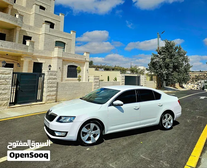 Skoda Octavia 2014 photo 2