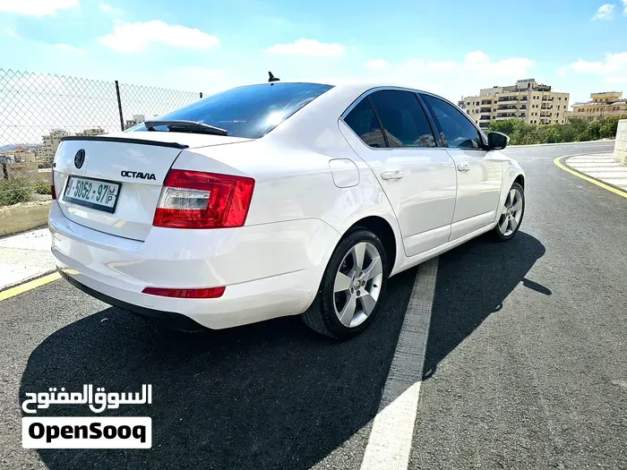 Skoda Octavia 2014 photo 4