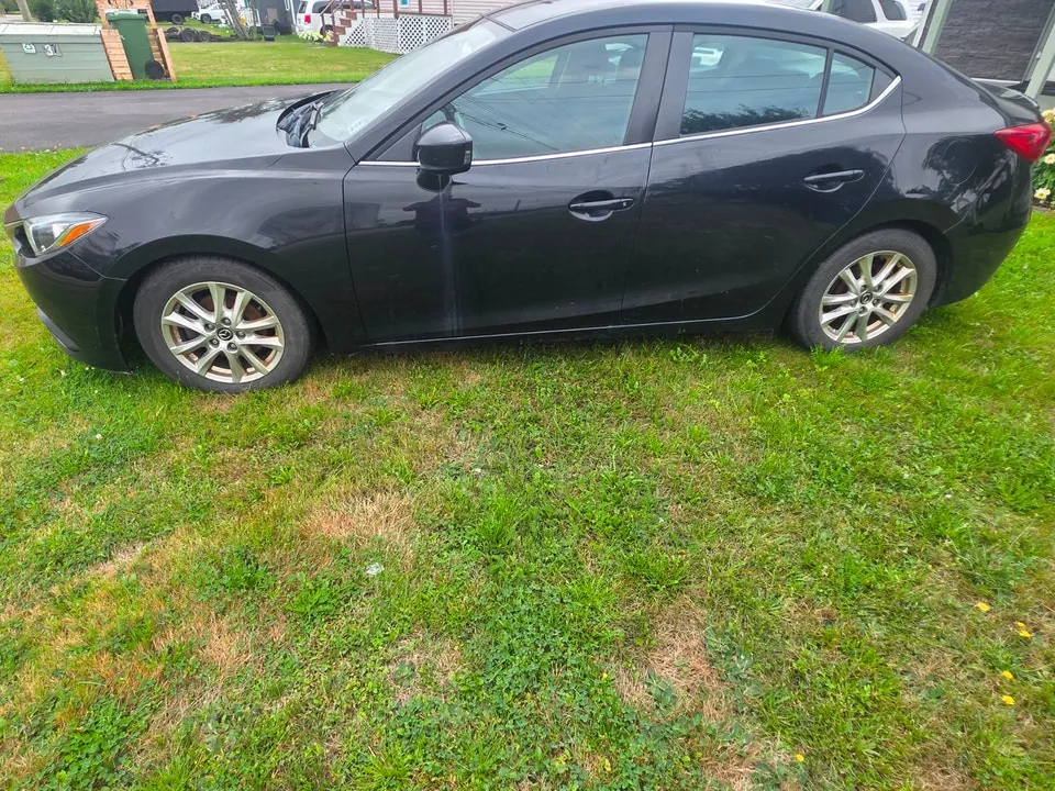 Mazda 3 2015 photo 4