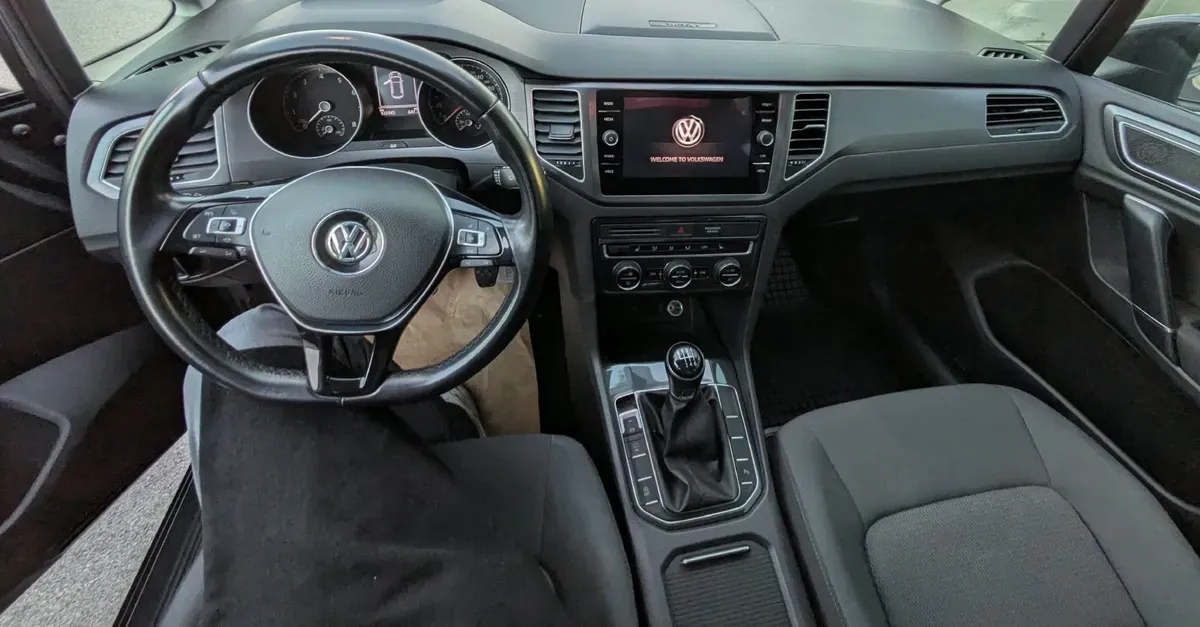 Volkswagen Golf 2020 photo 2