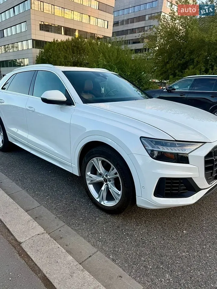Audi Q8 2023 photo 2