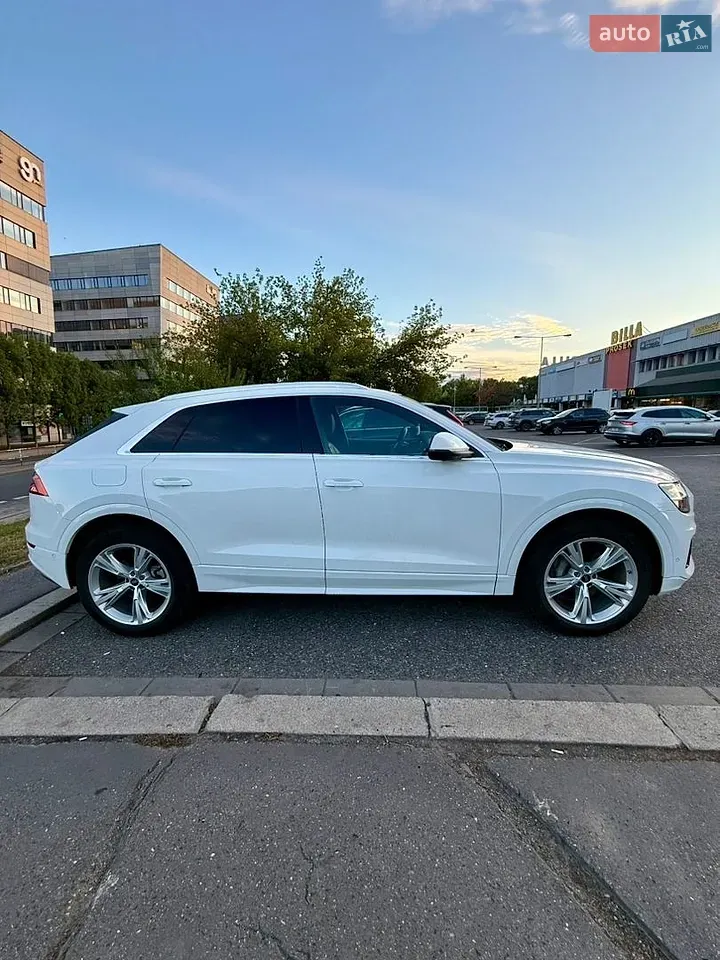 Audi Q8 2023 photo 4