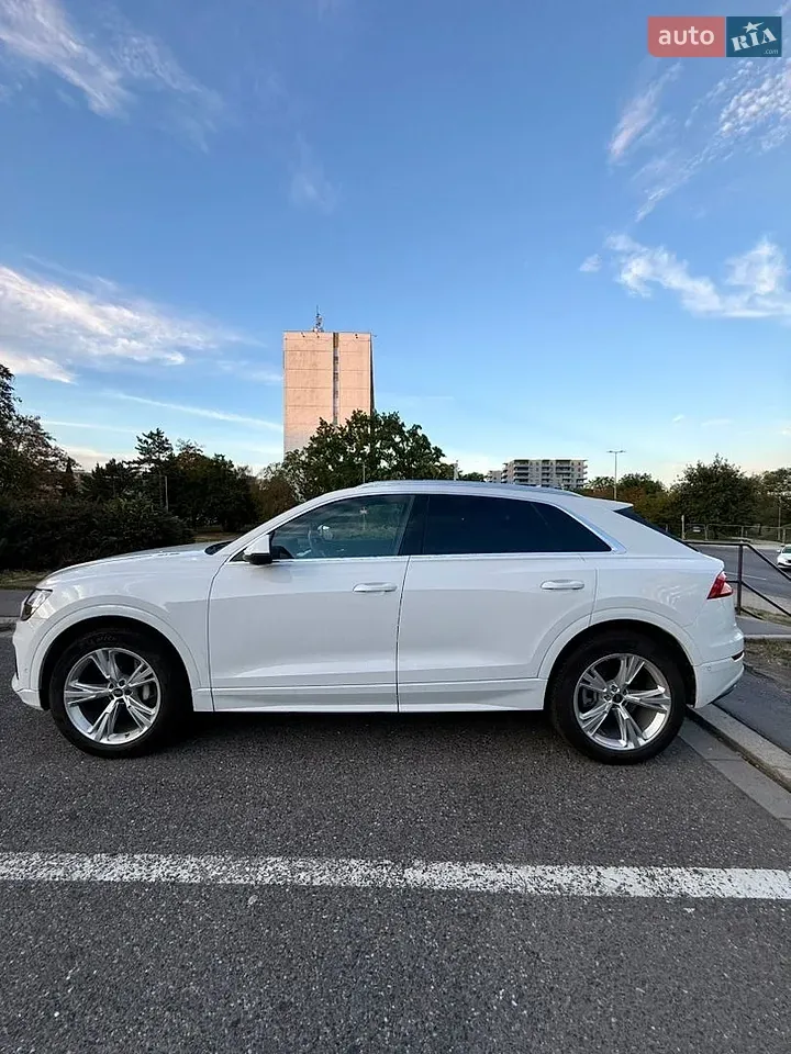 Audi Q8 2023 photo 5