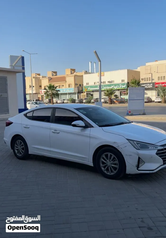 Hyundai Avante 2019 photo 2