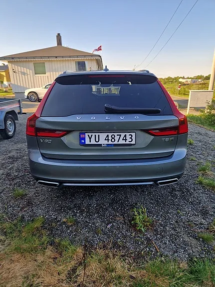 Volvo V90