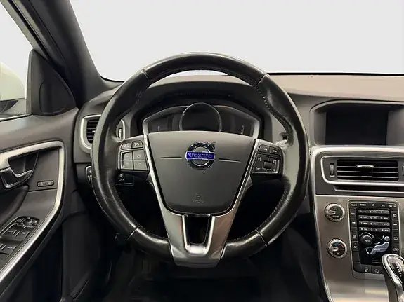 Volvo V60 2018 photo 3