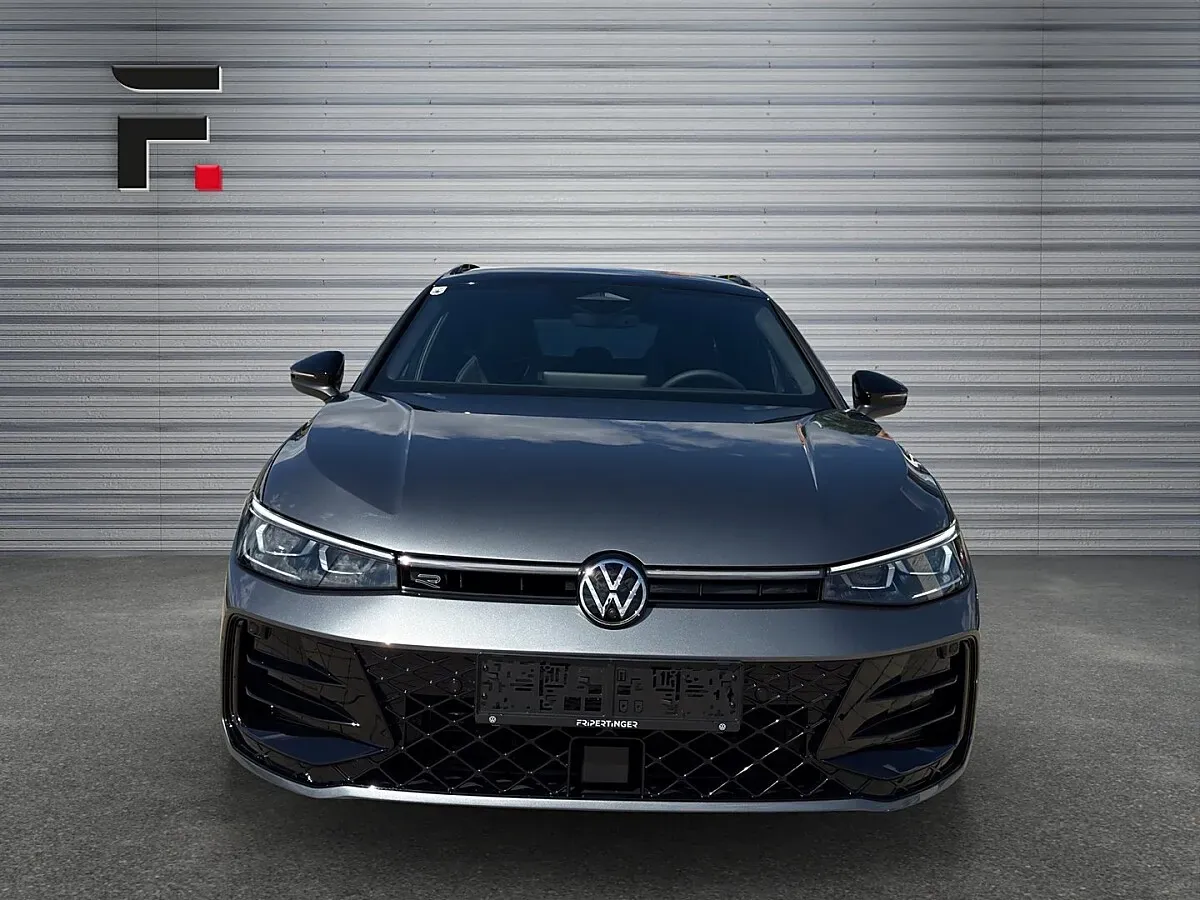 Volkswagen Passat 2026 photo 2