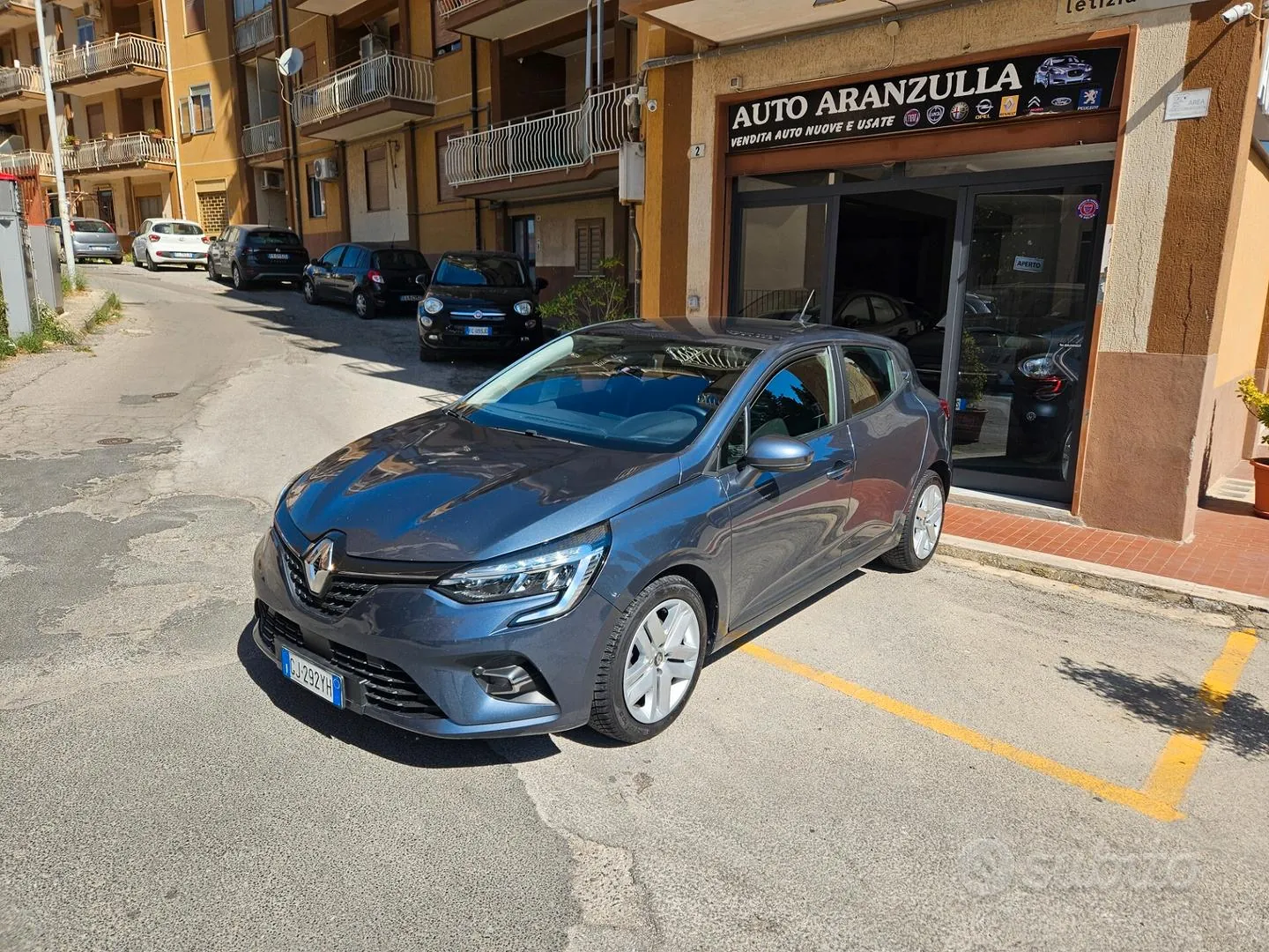 Renault Clio 2022 photo 2