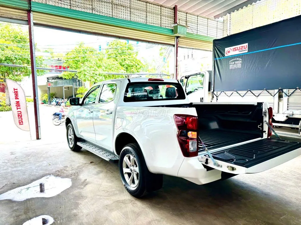 Isuzu D-Max 2026 photo 5