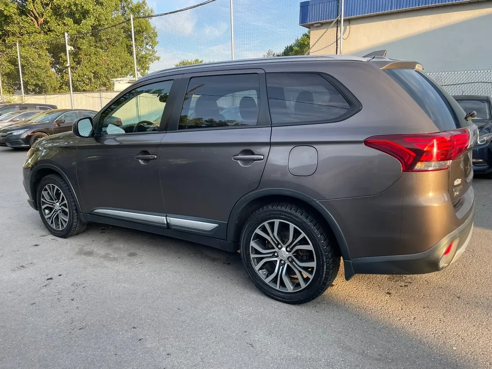 Mitsubishi Outlander 2017 photo 4