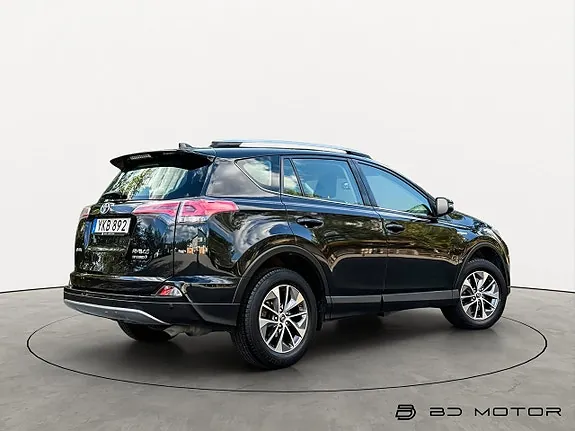 Toyota Rav4 2017 photo 3