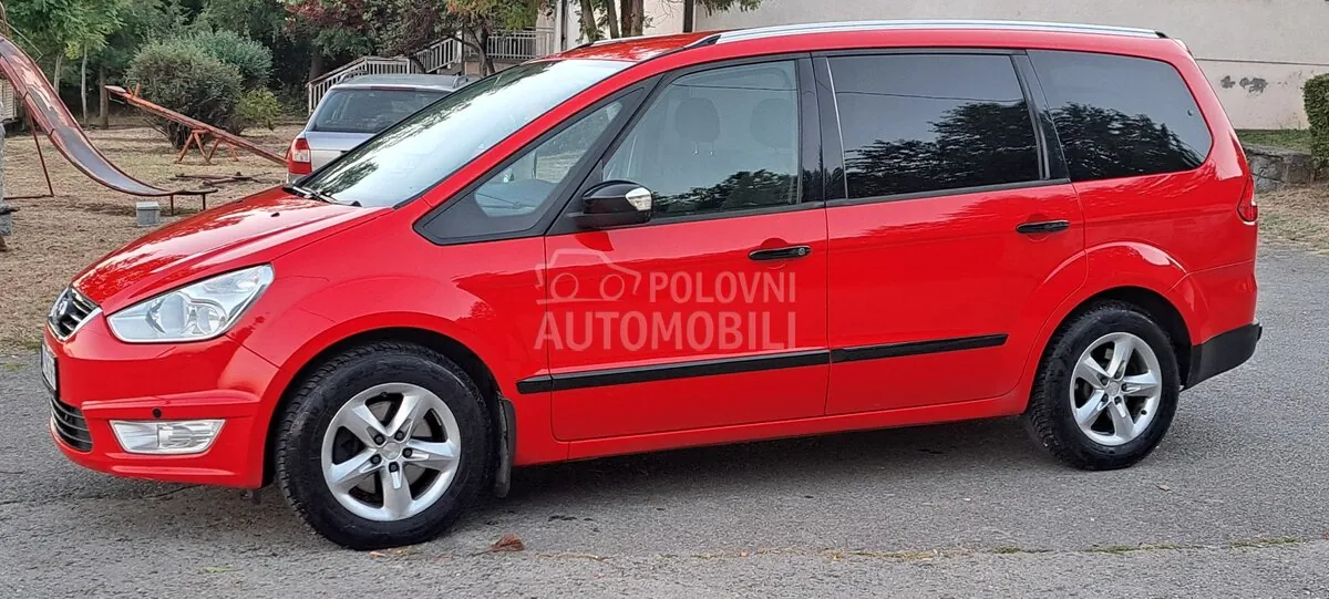 Ford Galaxy 2013 photo 2