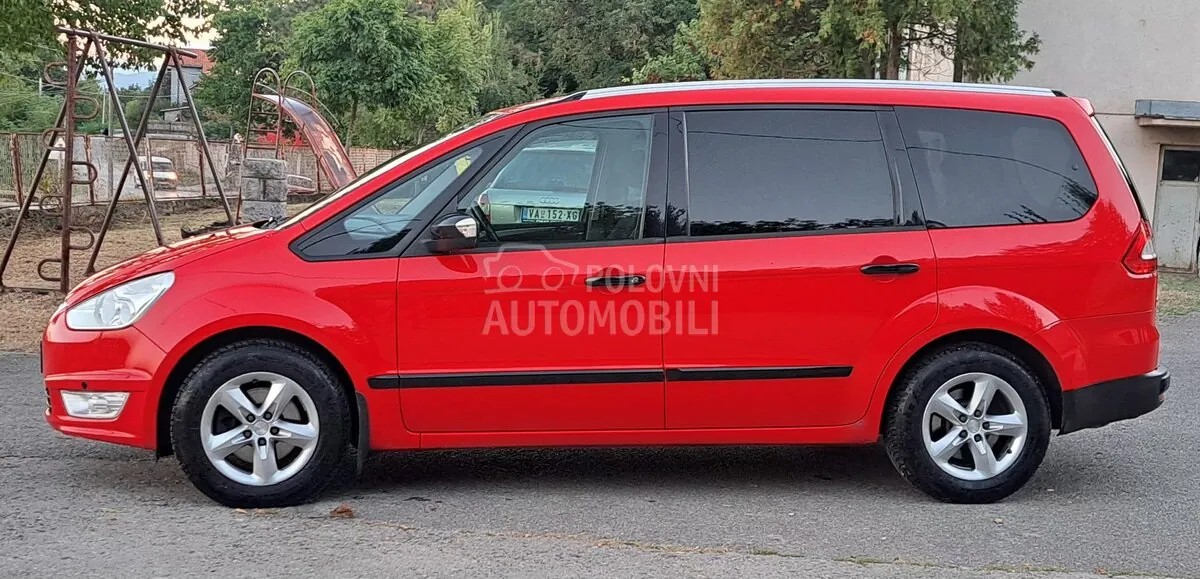 Ford Galaxy 2013 photo 3