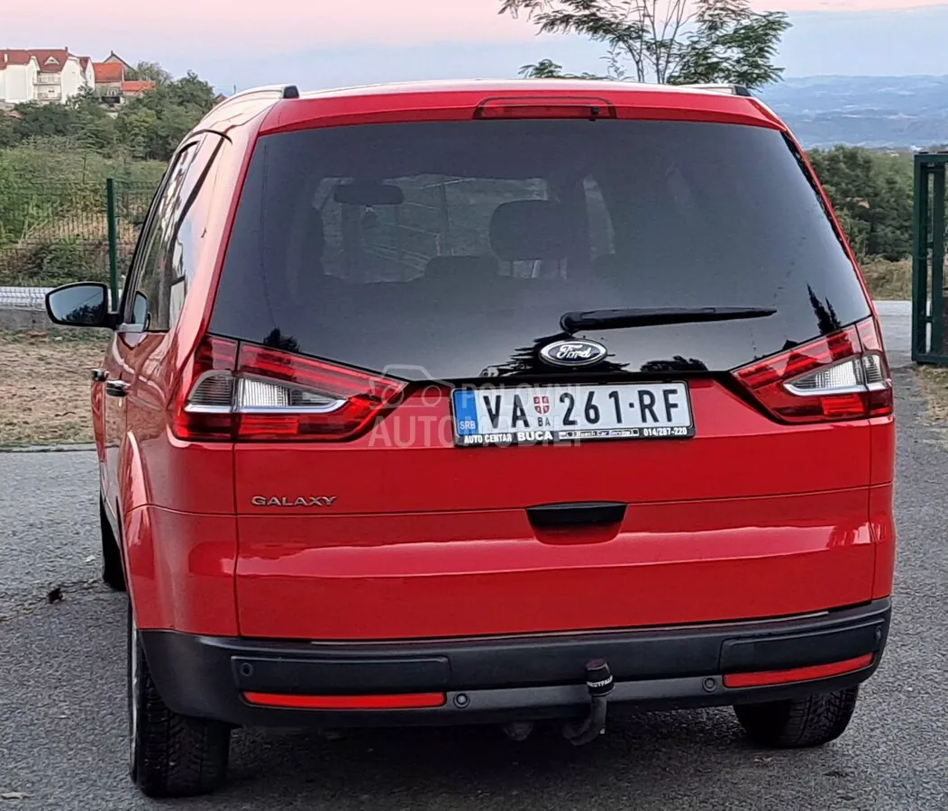 Ford Galaxy 2013 photo 5