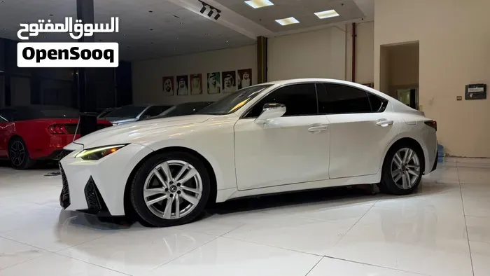 Lexus Is 2021 photo 4