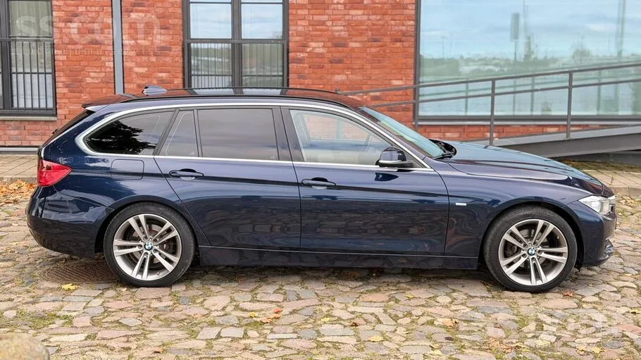 BMW 318 2014 photo 3