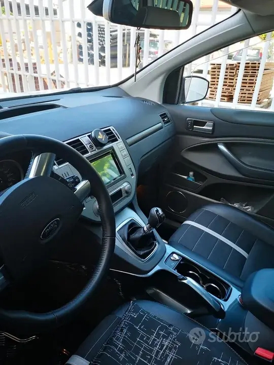 Ford Kuga 2018 photo 4
