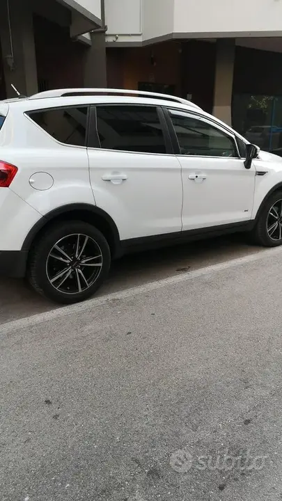 Ford Kuga 2018 photo 3