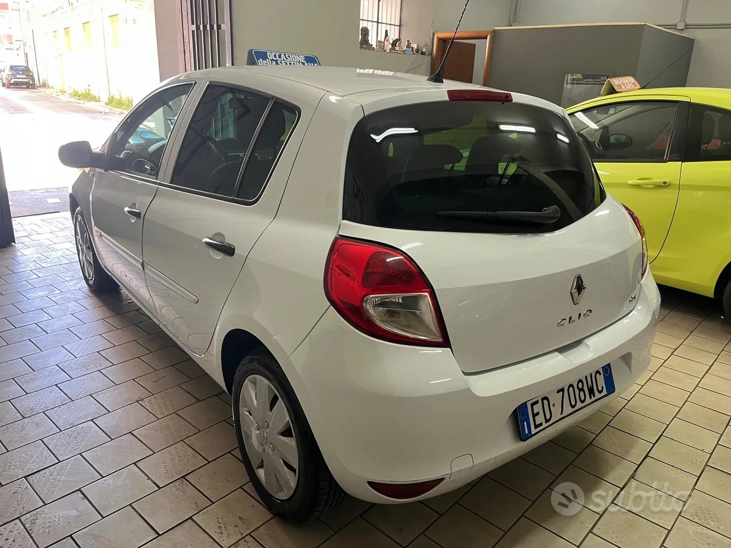Renault Clio 2011 photo 4