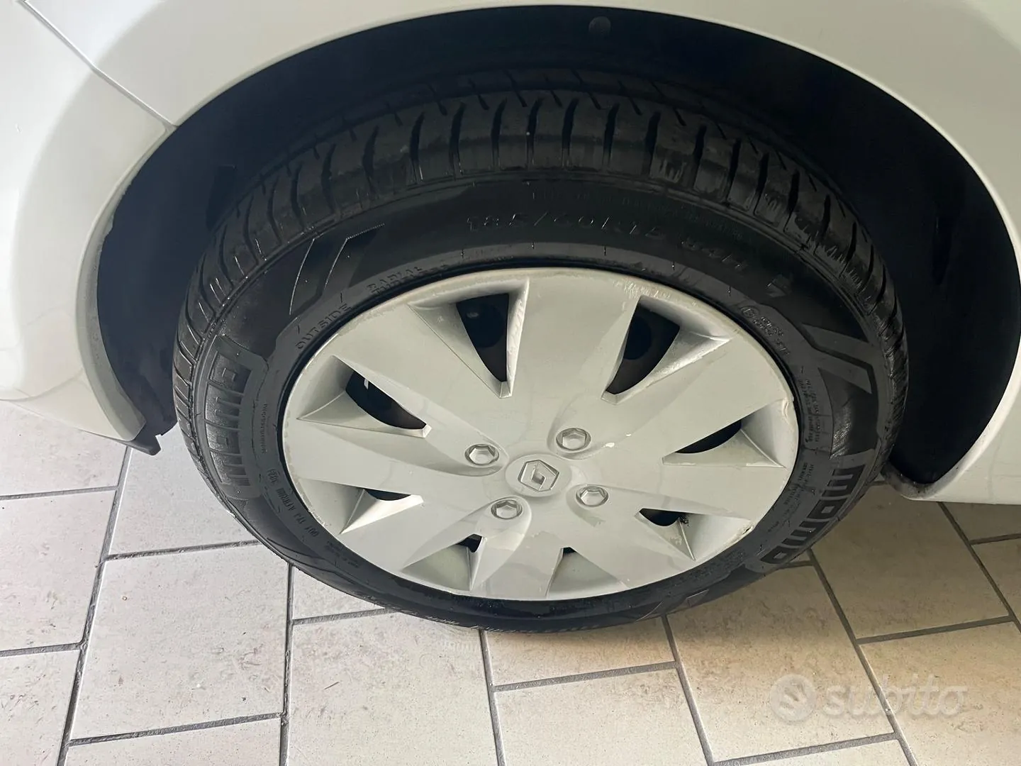 Renault Clio 2011 photo 3