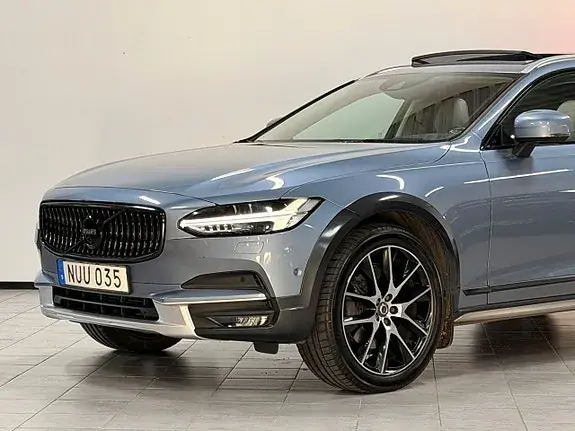 Volvo V90 Cross Country 2017 photo 5