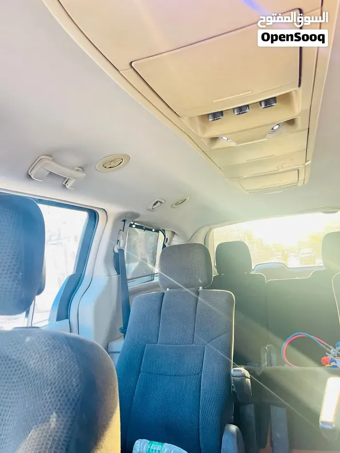 Dodge Caravan 2013 photo 2