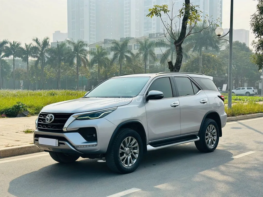 Toyota Fortuner 2021 photo 2