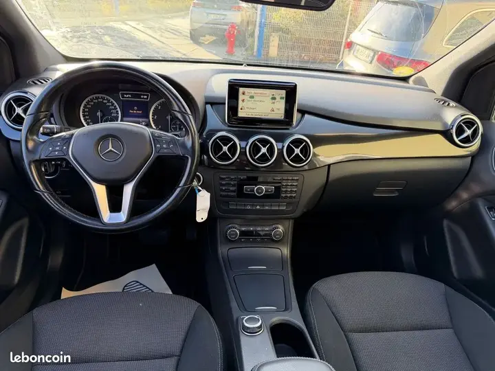 Mercedes-Benz B-Class 2013 photo 5