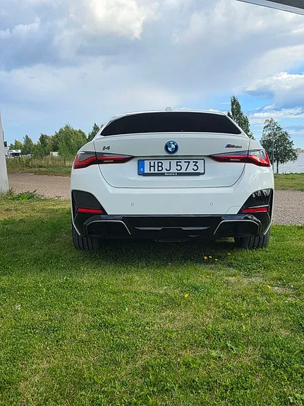 BMW I4 2023 photo 5