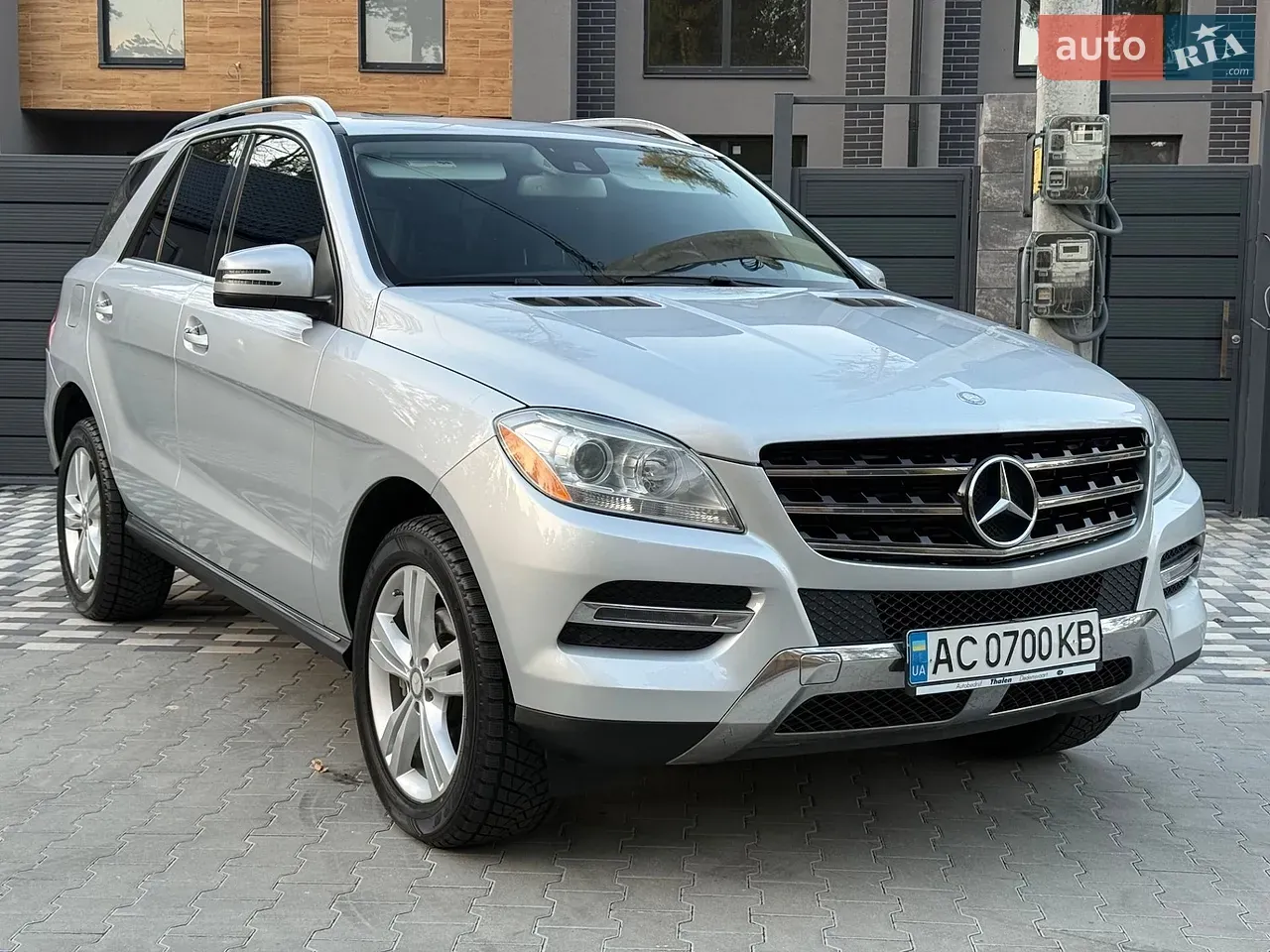 Mercedes-Benz M-Class 2012 photo 3