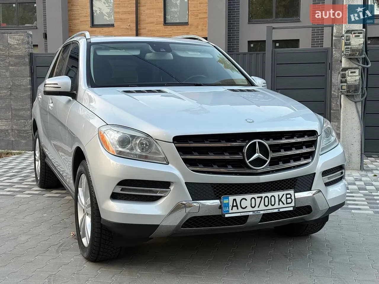 Mercedes-Benz M-Class 2012 photo 4