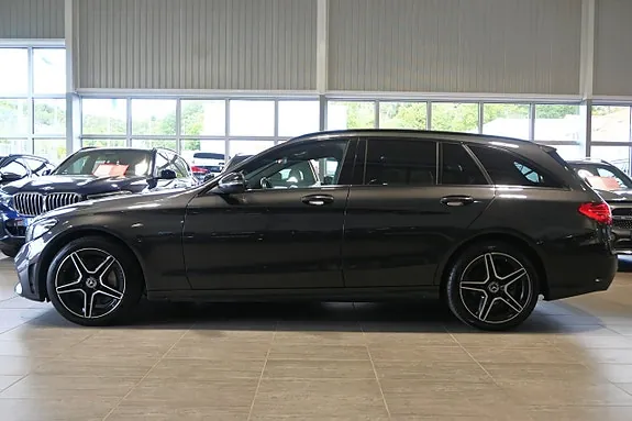 Mercedes-Benz C300 2021 photo 2