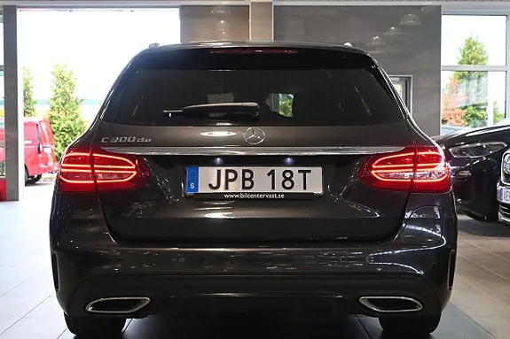 Mercedes-Benz C300 2021 photo 4
