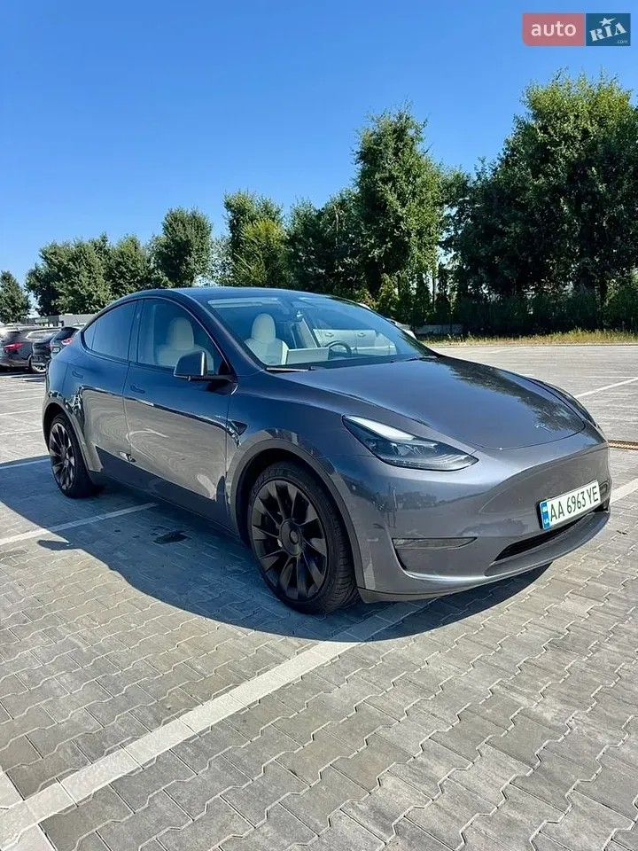 Tesla Model Y