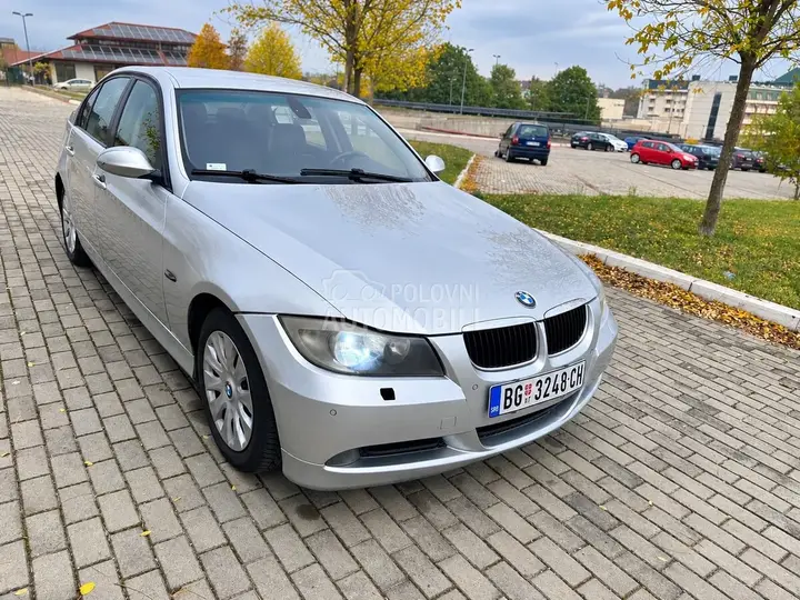 BMW 320 2005 photo 2