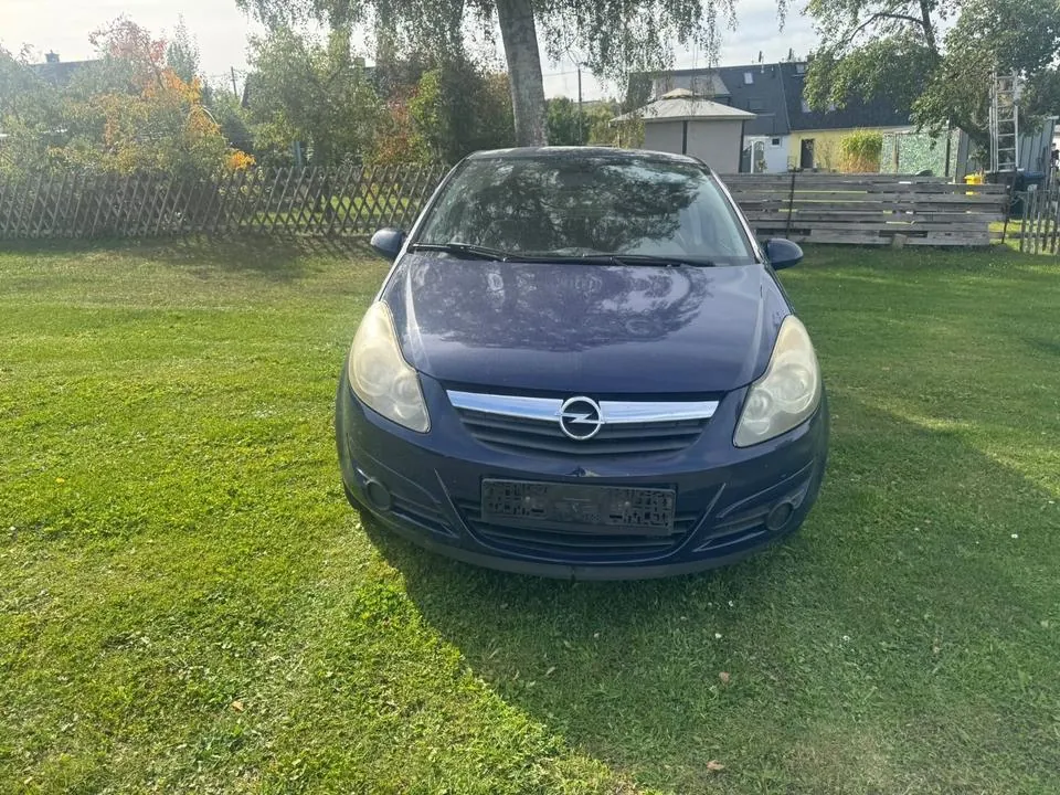 Opel Corsa D Edition