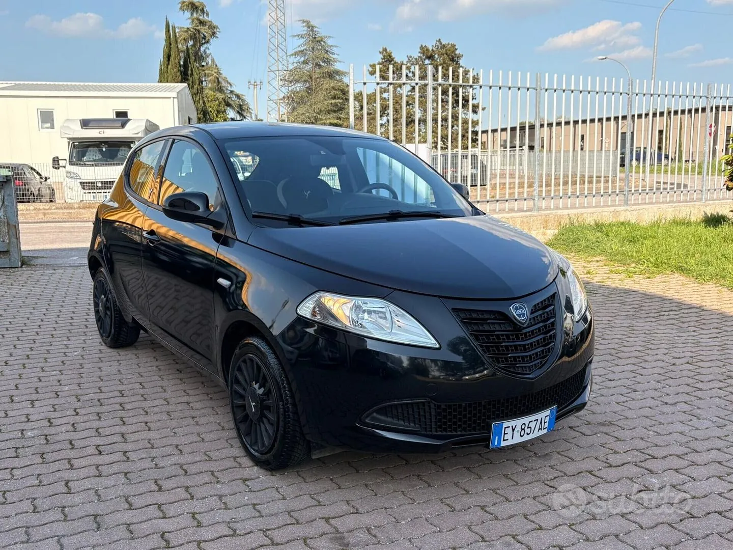 Lancia Ypsilon 2015 photo 3