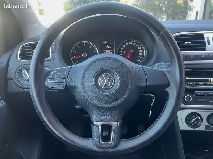Volkswagen Polo 2013 photo 3